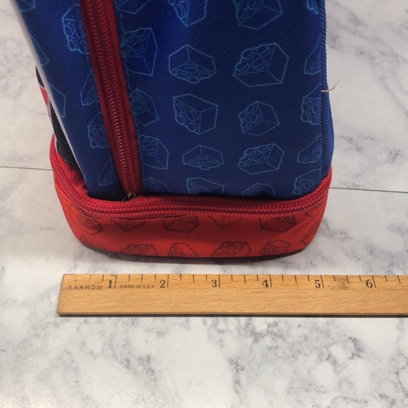 The Lego Movie 2 Lunch Box - Picture 2 of 7